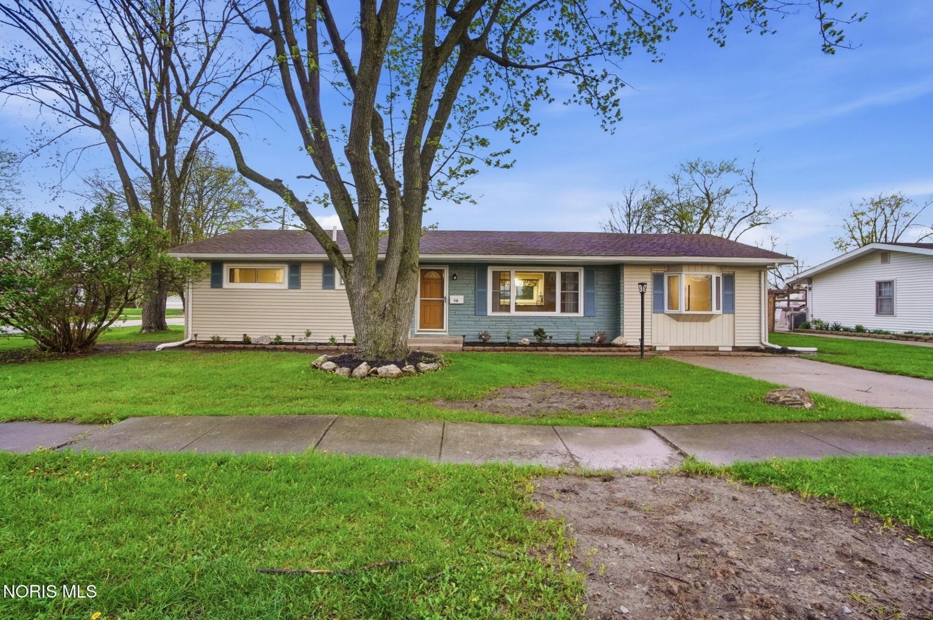 110 Mount Vernon Place, Walbridge, OH 43465 Main Photo