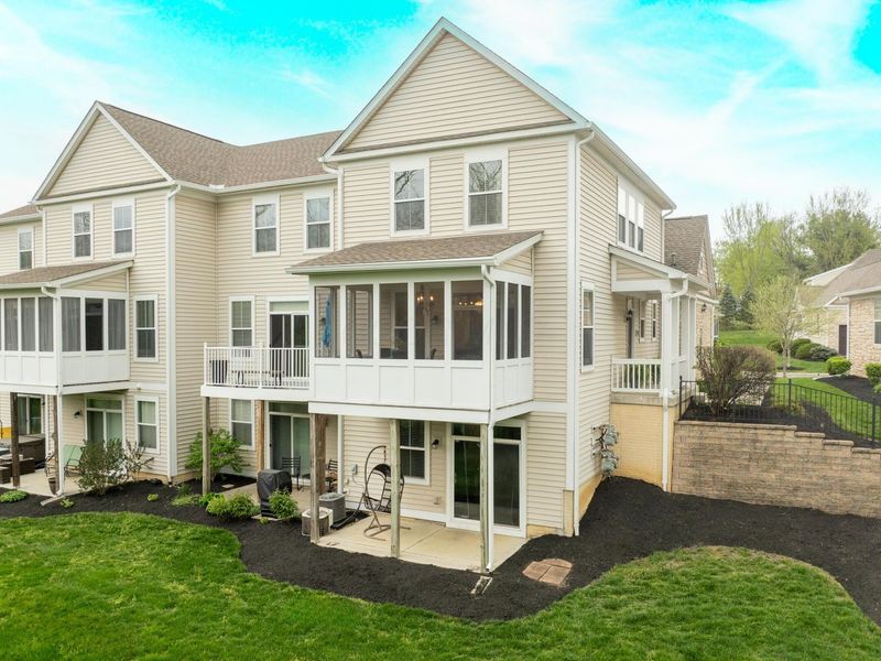 413 Westgreen Lane, Westerville, OH 43082 Photo 2