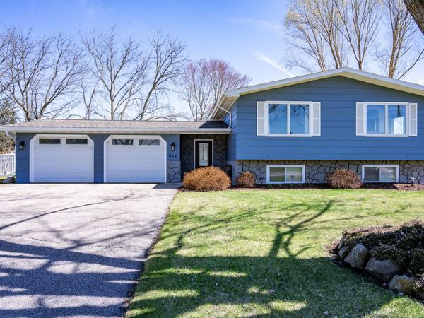 926 Elm Street, Mauston, WI 53948