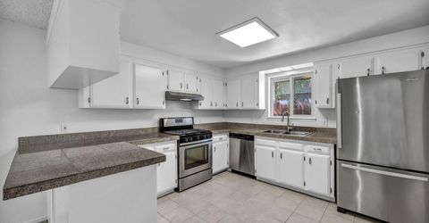 905 W Long Street, Carson City, NV 89703 Photo