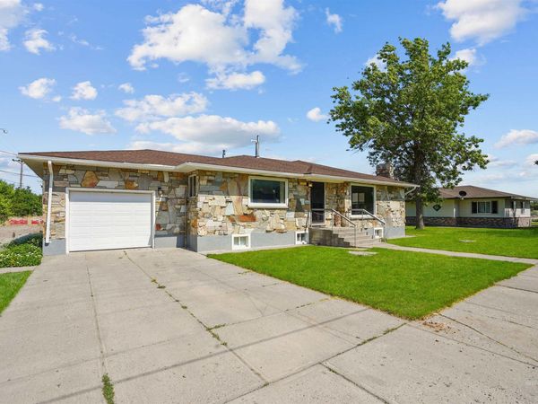 1520 R Street, Heyburn, ID 83336