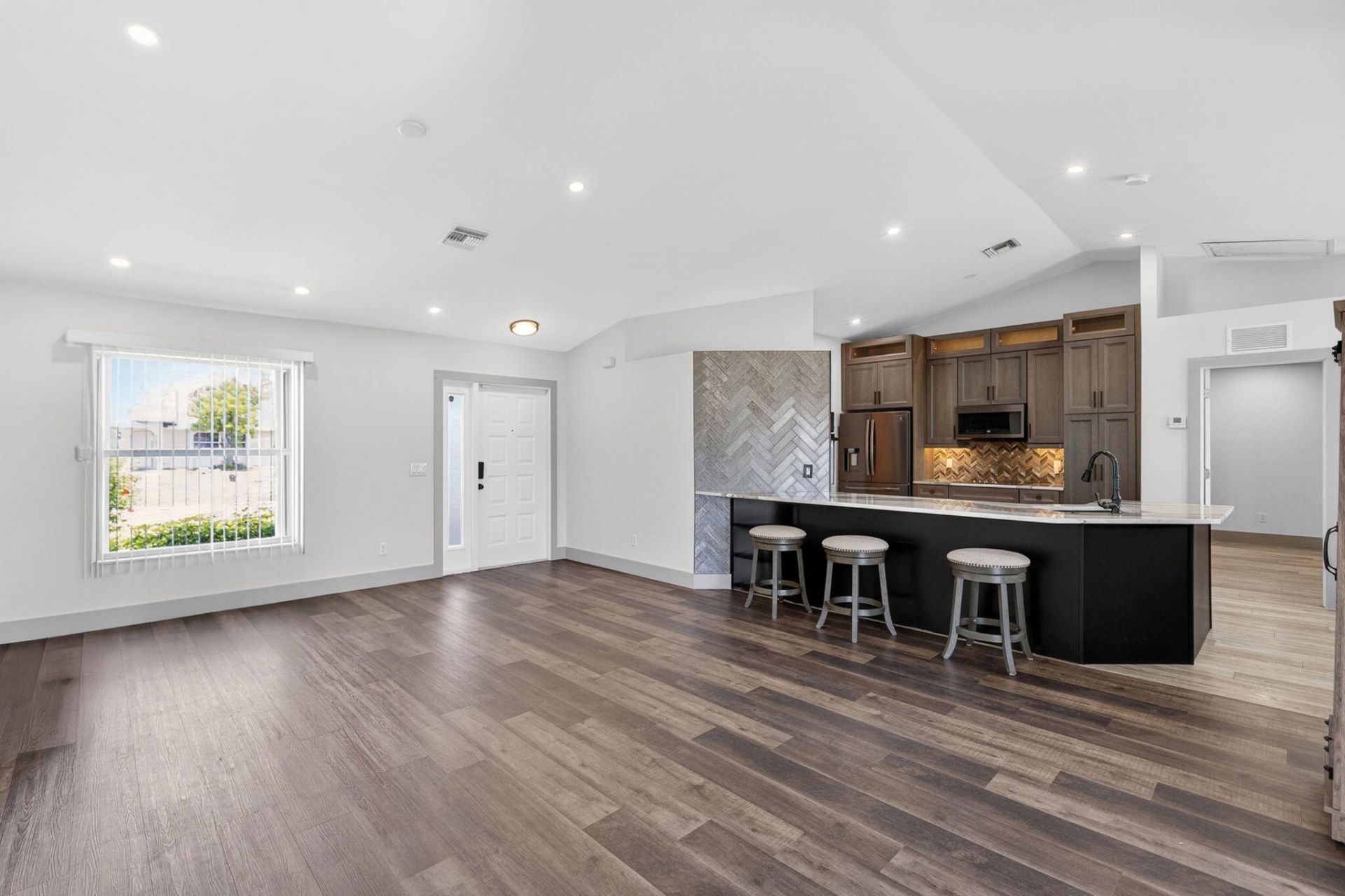 610 SE 21st Lane, Cape Coral, FL 33990 Photo