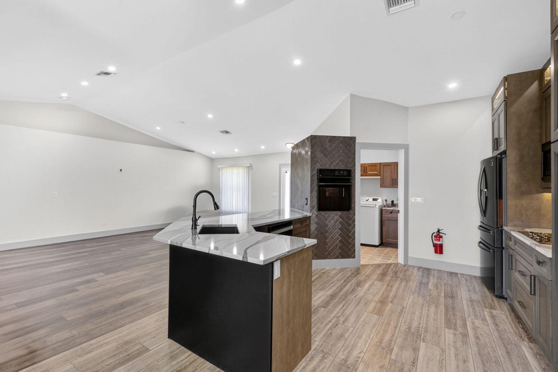 610 SE 21st Lane, Cape Coral, FL 33990 Photo