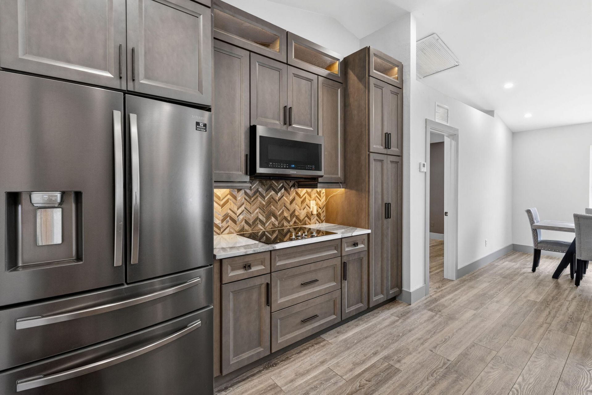 610 SE 21st Lane, Cape Coral, FL 33990 Photo