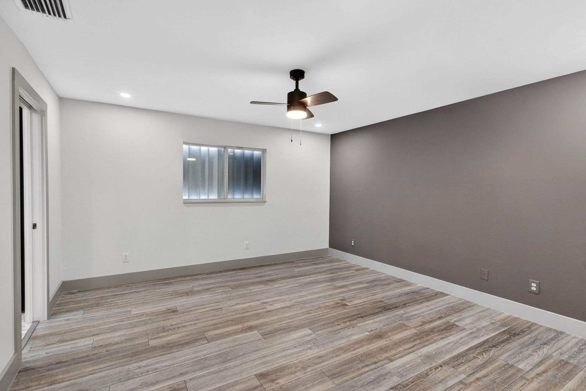 610 SE 21st Lane, Cape Coral, FL 33990 Photo