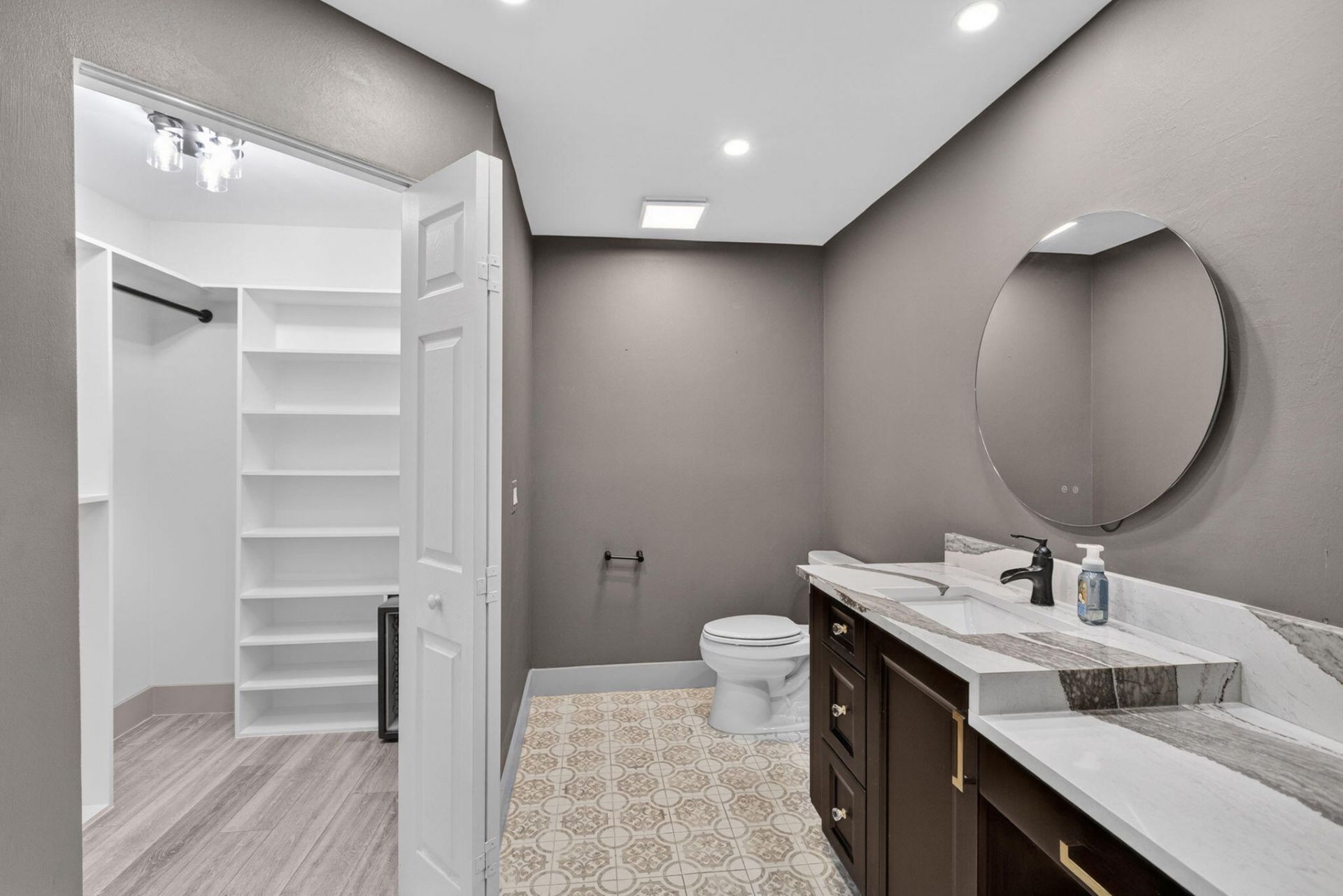 610 SE 21st Lane, Cape Coral, FL 33990 Photo