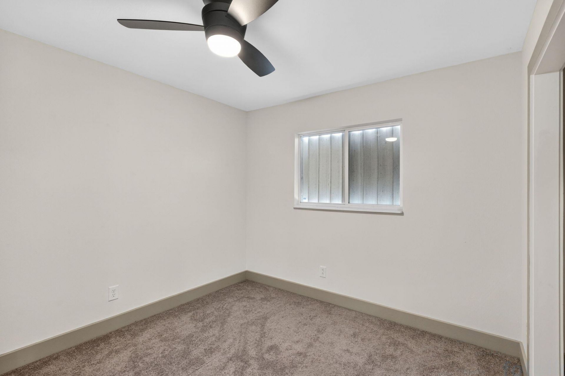 610 SE 21st Lane, Cape Coral, FL 33990 Photo