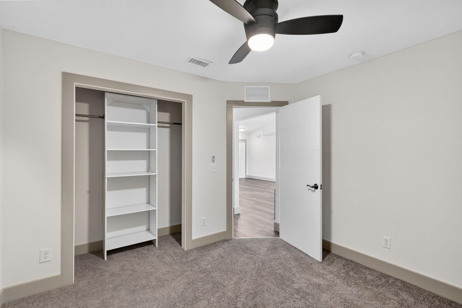 610 SE 21st Lane, Cape Coral, FL 33990 Photo