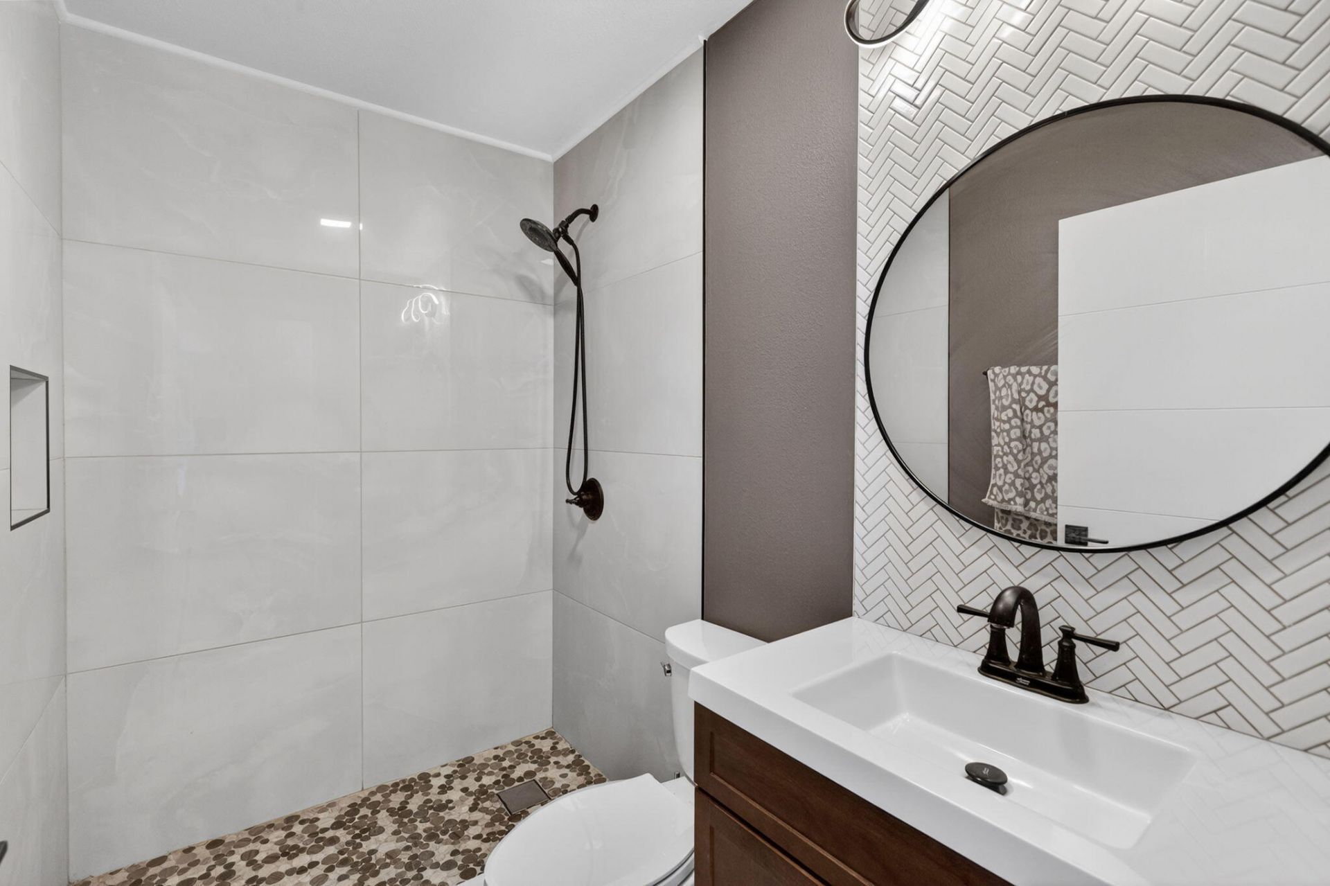 610 SE 21st Lane, Cape Coral, FL 33990 Photo