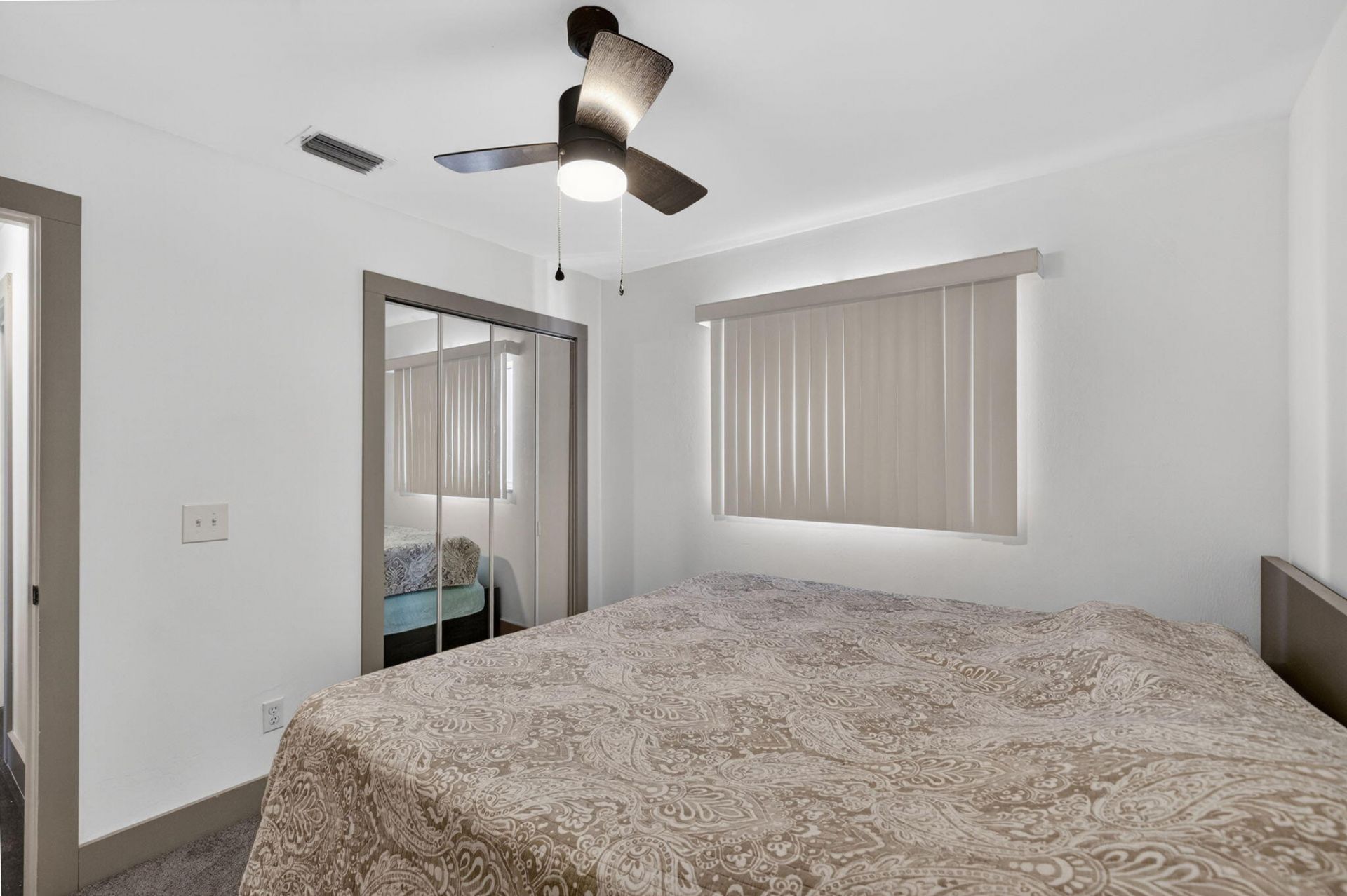 610 SE 21st Lane, Cape Coral, FL 33990 Photo