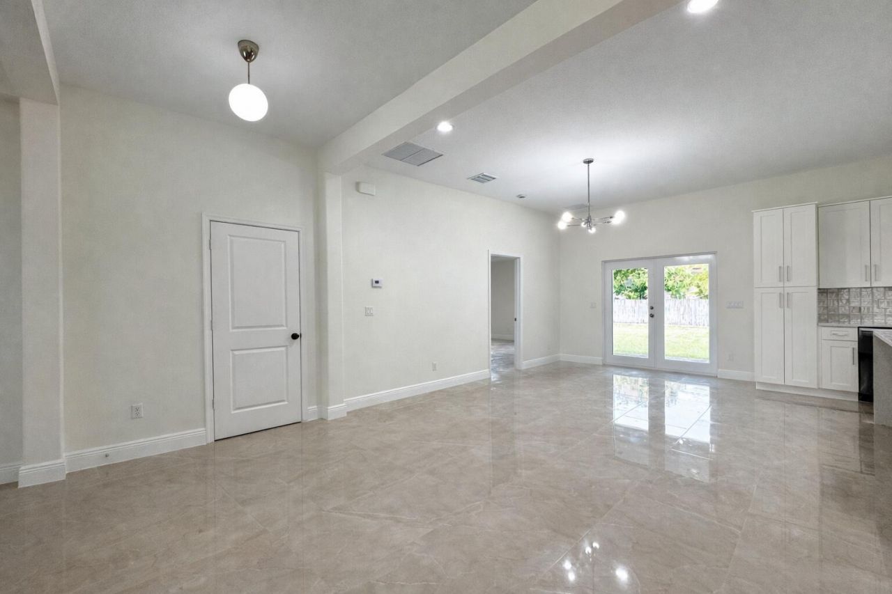 655 SW Seagull Terrace, Port Saint Lucie, FL 34953 Photo