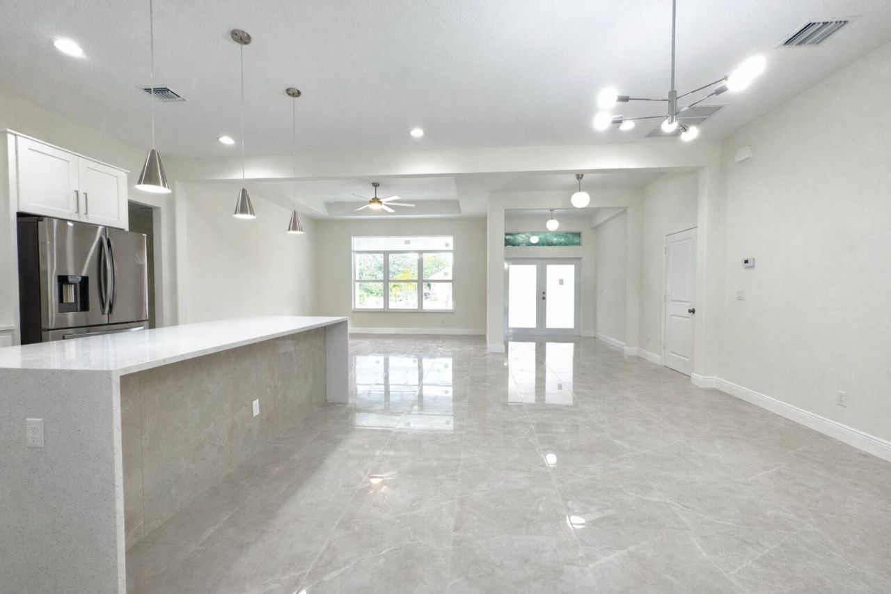 655 SW Seagull Terrace, Port Saint Lucie, FL 34953 Photo