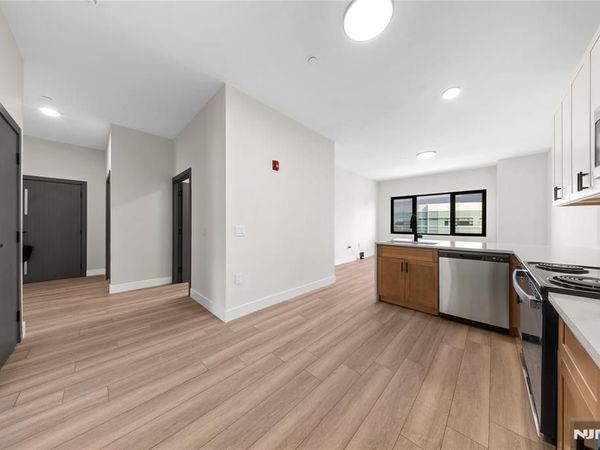 87-89 Mary 506, PATERSON, NJ 07503