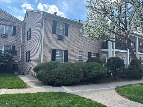 1 Doxbury Lane , Suffern, NY 10901