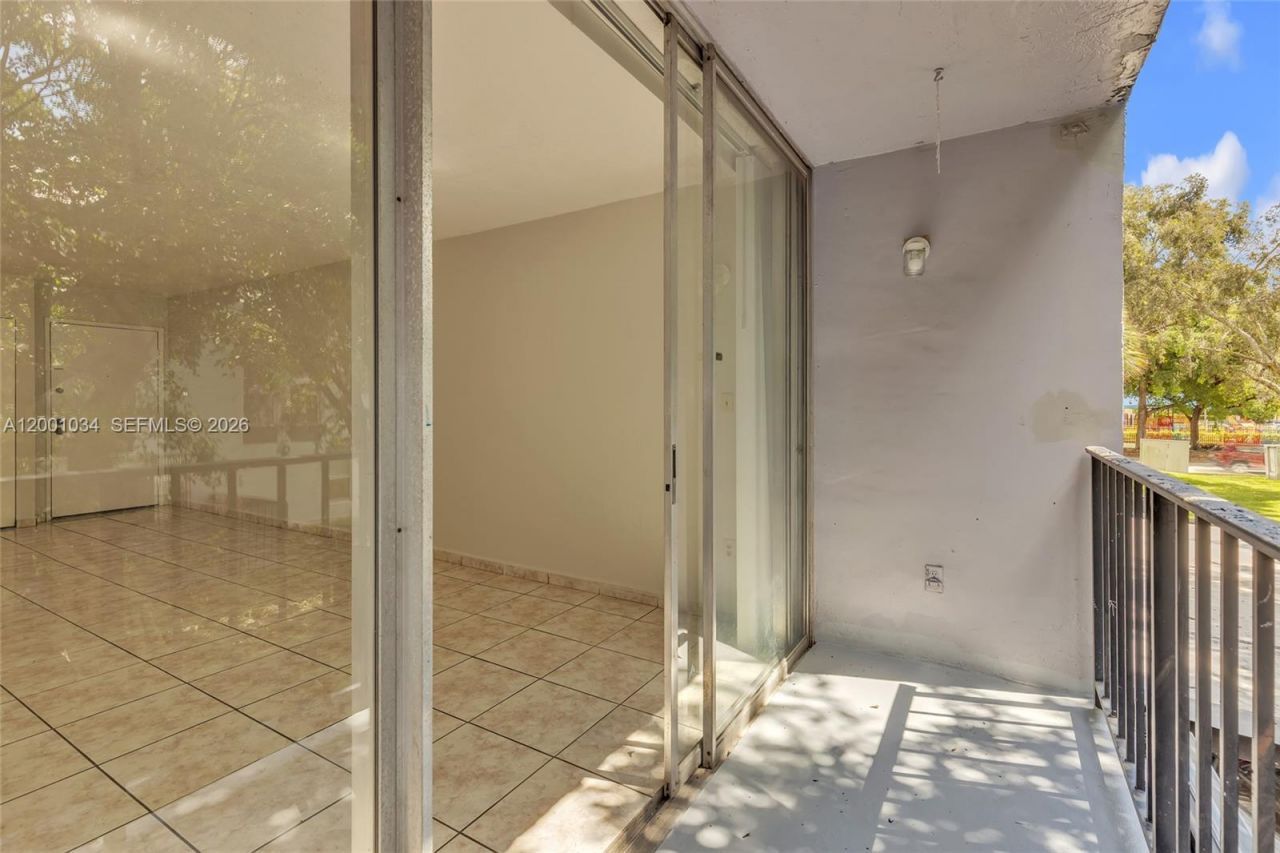 210 Fontainebleau Blvd, Unit 210, Miami, FL 33172 Photo