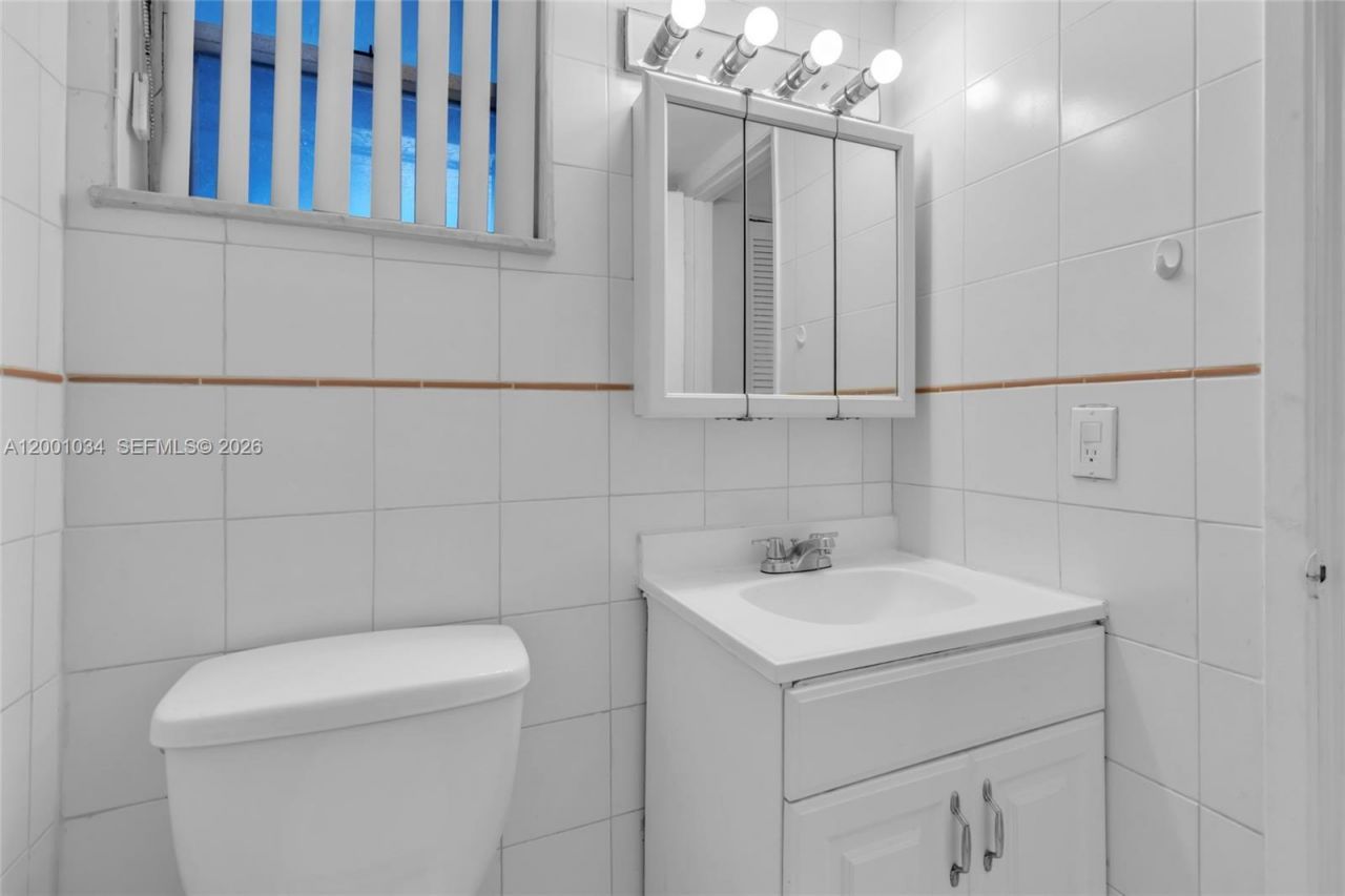 210 Fontainebleau Blvd, Unit 210, Miami, FL 33172 Photo