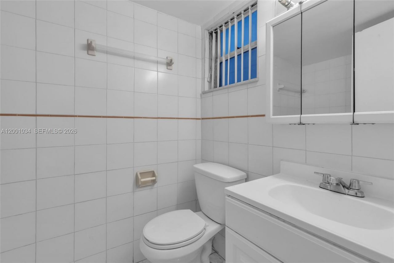 210 Fontainebleau Blvd, Unit 210, Miami, FL 33172 Photo