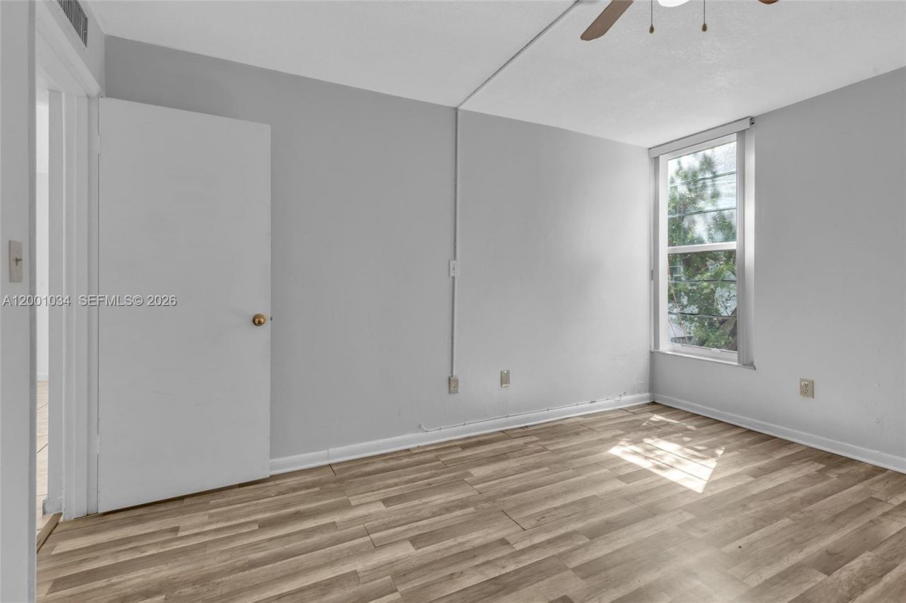 210 Fontainebleau Blvd, Unit 210, Miami, FL 33172 Photo