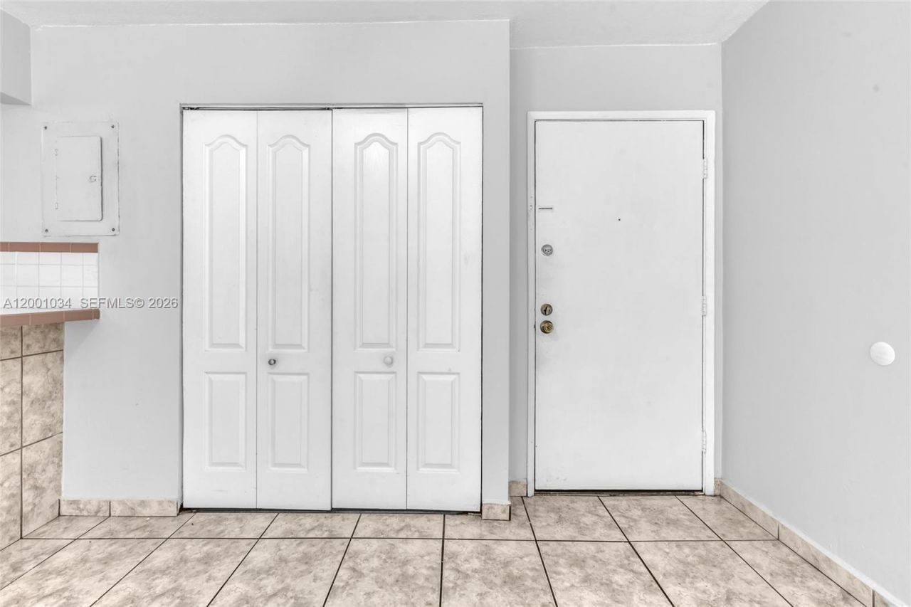 210 Fontainebleau Blvd, Unit 210, Miami, FL 33172 Photo