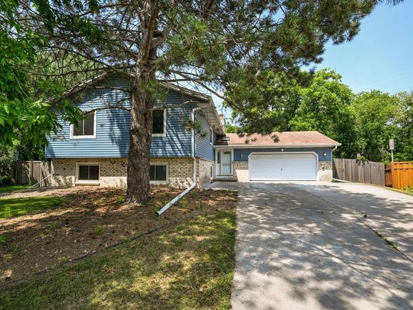 6215 Cavell Avenue N, Brooklyn Park, MN 55428