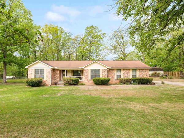 5909 Red Bud Lane, Little Rock, AR 72210