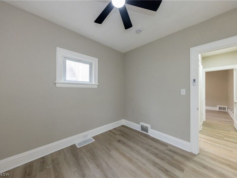 9711 Aetna Road, Cleveland, OH 44105 Photo 15