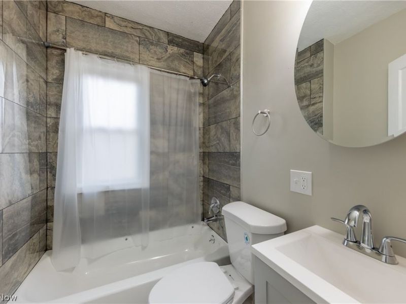 9711 Aetna Road, Cleveland, OH 44105 Photo 38