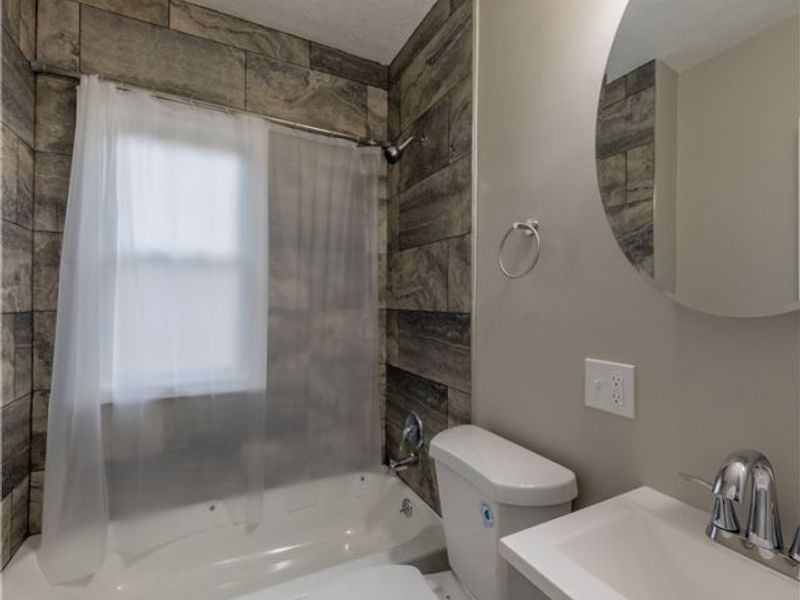 9711 Aetna Road, Cleveland, OH 44105 Photo 39