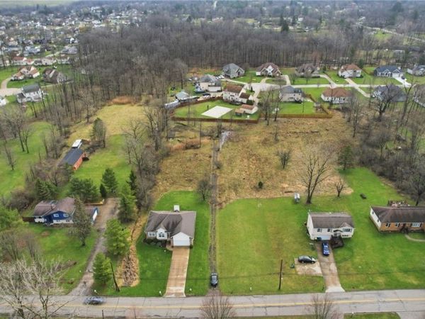 7303 Lamson Road , Oakwood Village, OH 44146