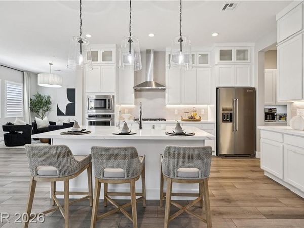 8984 Rolling Pietra Street, Las Vegas, NV 89166