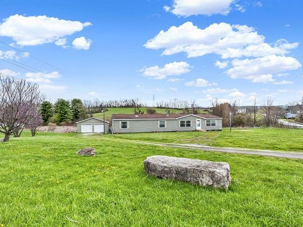 2533 W Crawford Ave, Connellsville, PA 15425