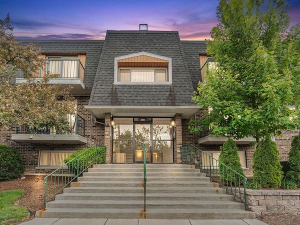 Unit 1I, Northbrook, IL 60062