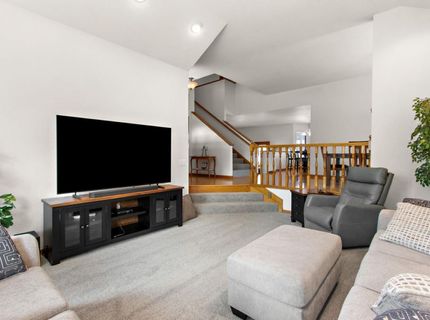 151 Audubon Cir, Sacramento, CA 95831 Photo