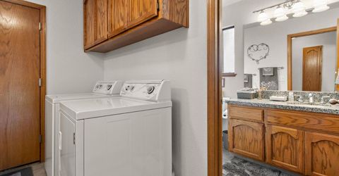 151 Audubon Cir, Sacramento, CA 95831 Photo