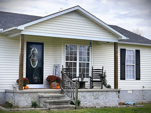 409 Green Valley Dr , Livingston, TN 38570