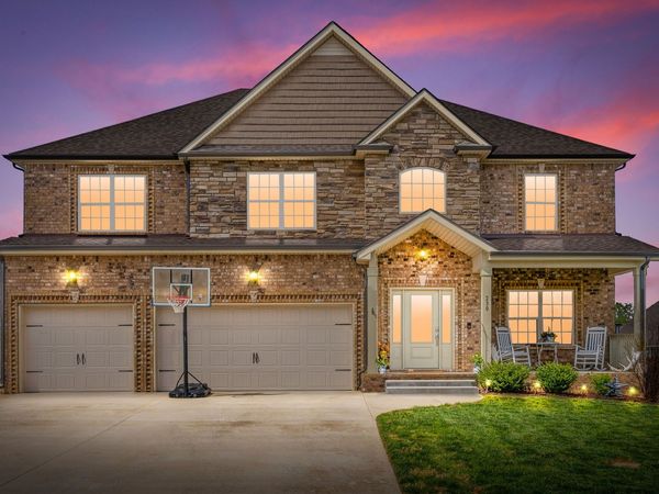 230 Cotoneaster Ln, Clarksville, TN 37043