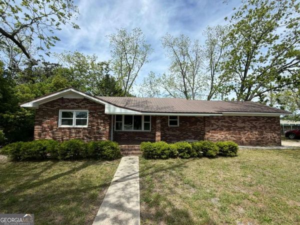 813 W 12Th Street, Alma, GA 31510