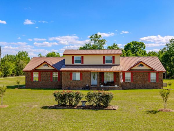 2537 El Bethel Church Road , Grand Ridge, FL 32442