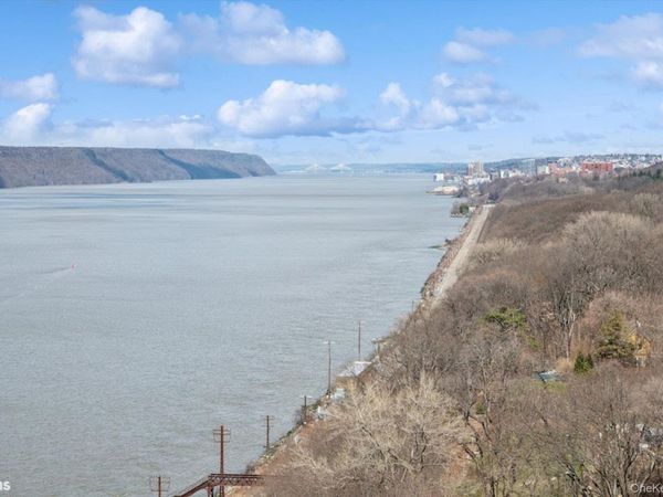 2621 Palisade Avenue , Unit 14C, Bronx, NY 10463