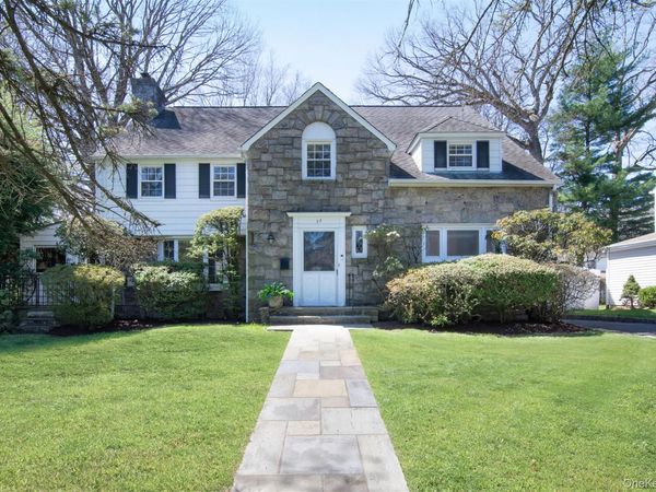 22 Burkewood Road , Mount Vernon, NY 10552