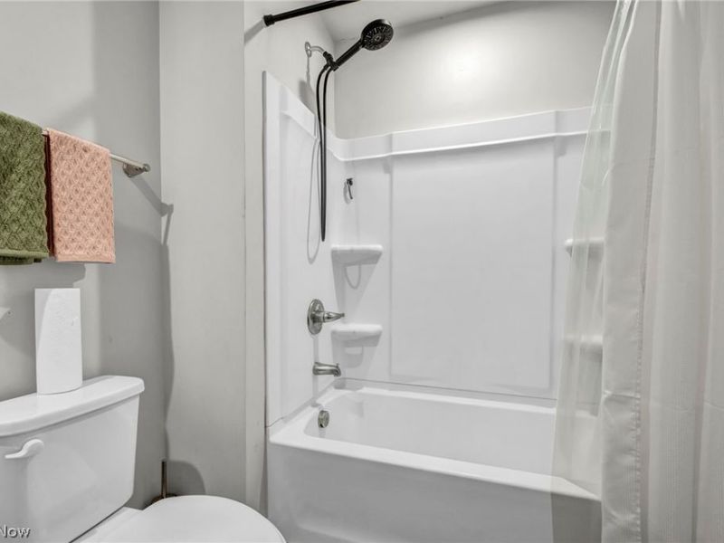 172 Wildflower Drive, Elyria, OH 44035 Photo 19