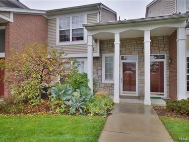 5445 Pine Aires Drive, Sterling Heights, MI 48314