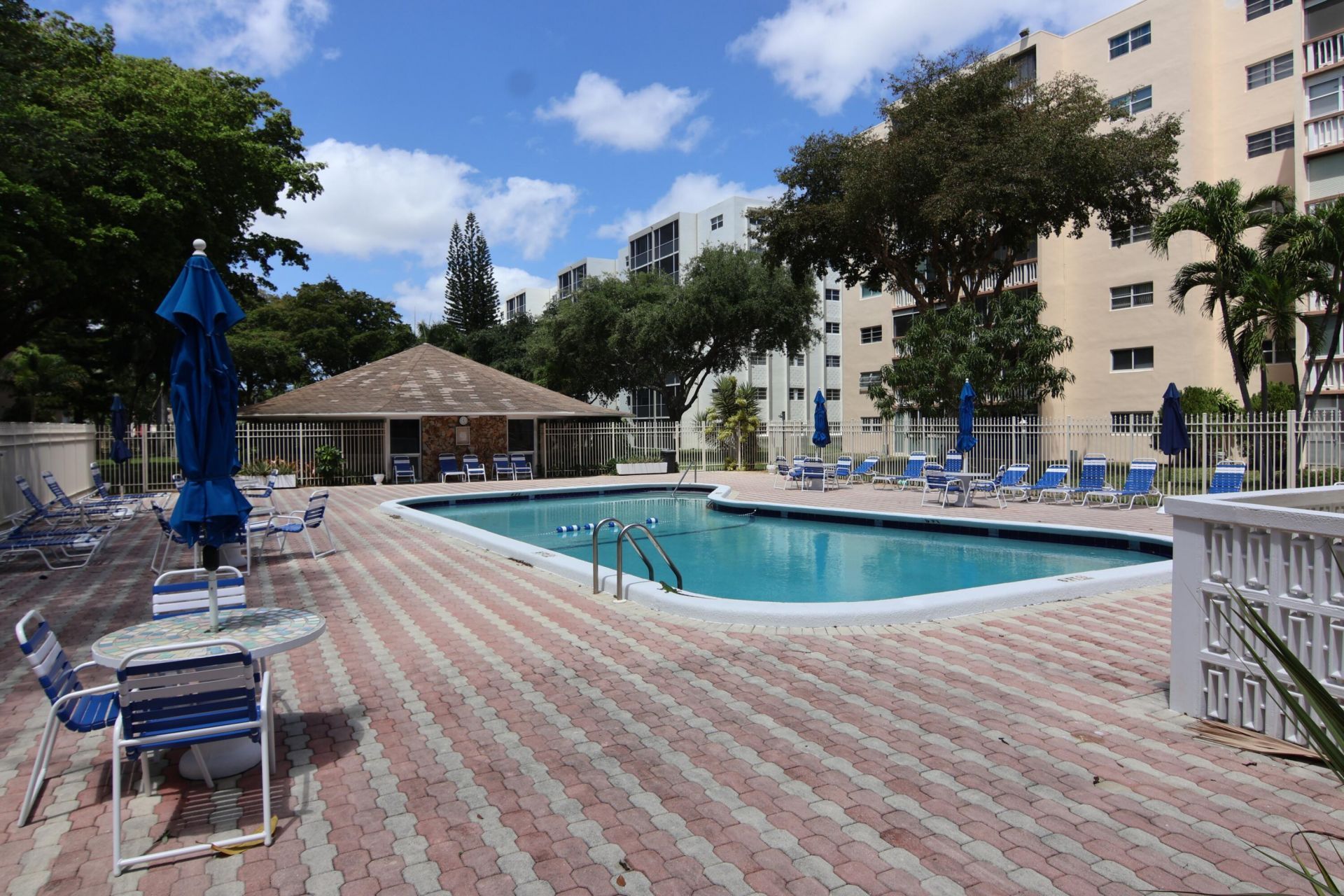 1000 NE 12th Avenue, Unit 106, Hallandale Beach, FL 33009 Photo