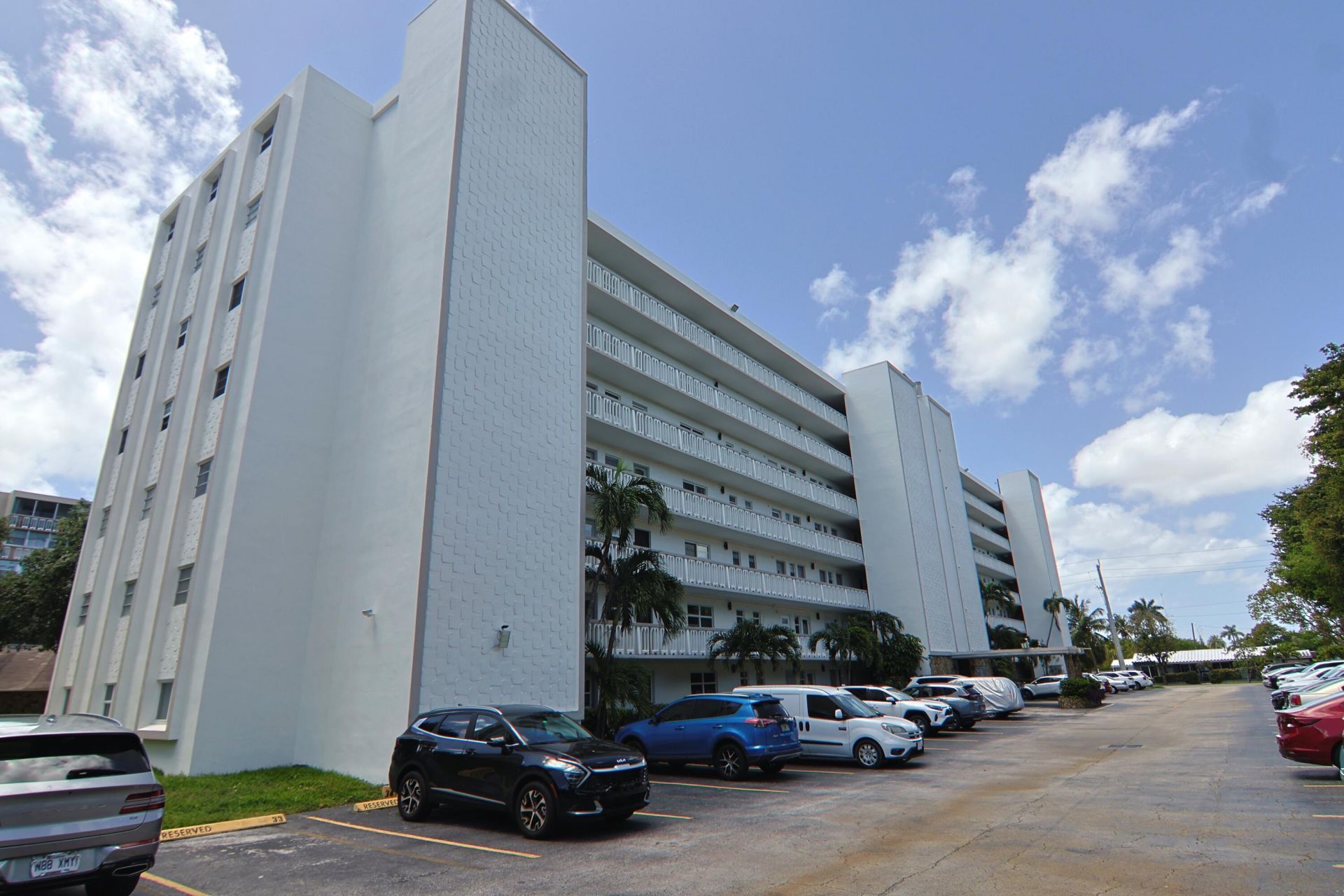 1000 NE 12th Avenue, Unit 106, Hallandale Beach, FL 33009 Photo