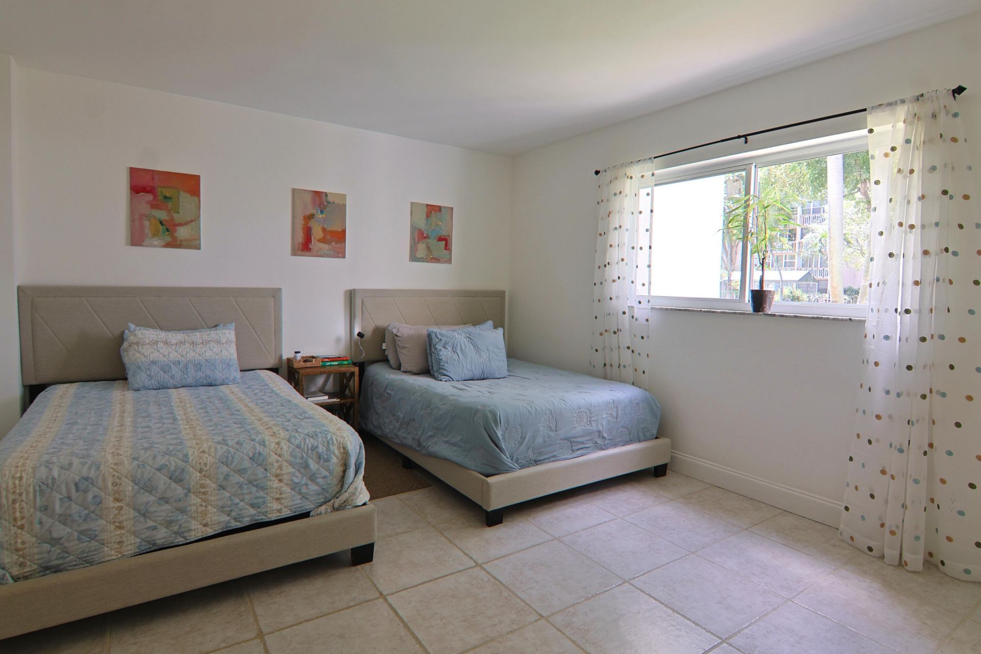 1000 NE 12th Avenue, Unit 106, Hallandale Beach, FL 33009 Photo