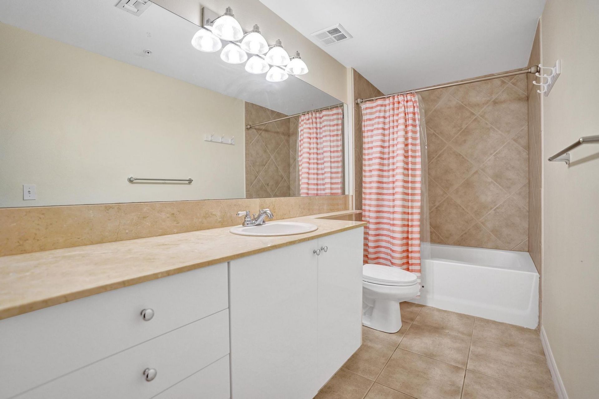 804 E Windward Way, Unit 521, Lantana, FL 33462 Photo