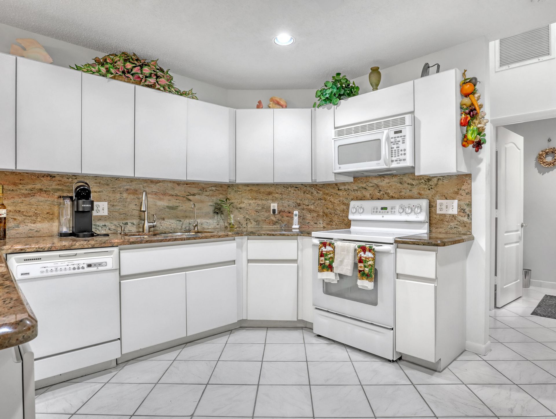 712 Golf Court, Delray Beach, FL 33445 Photo