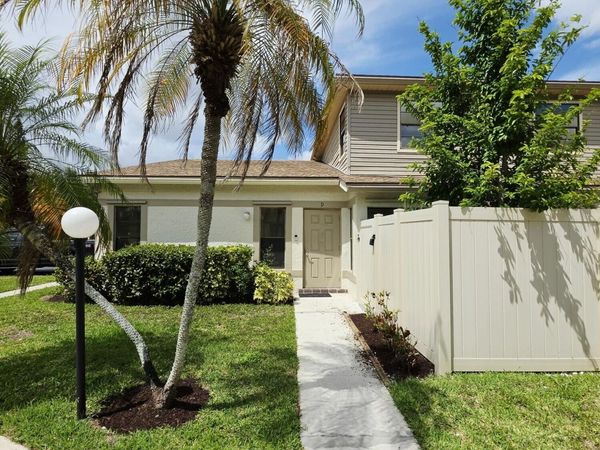 4339 Willow Pond Road, Unit D, West Palm Beach, FL 33417