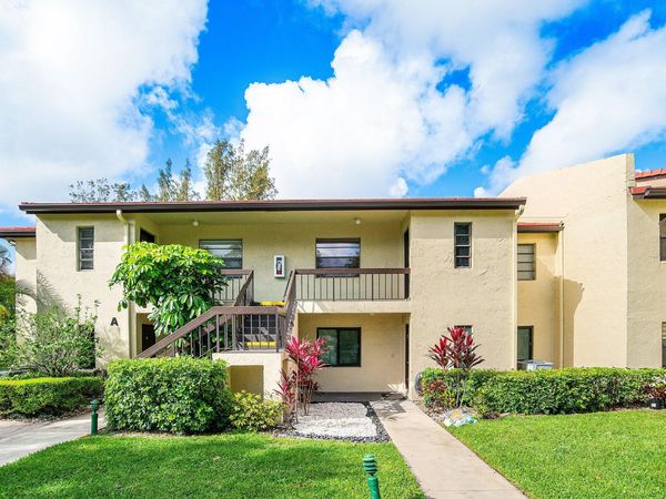 8320 Casa Del Lago, Unit D, Boca Raton, FL 33433