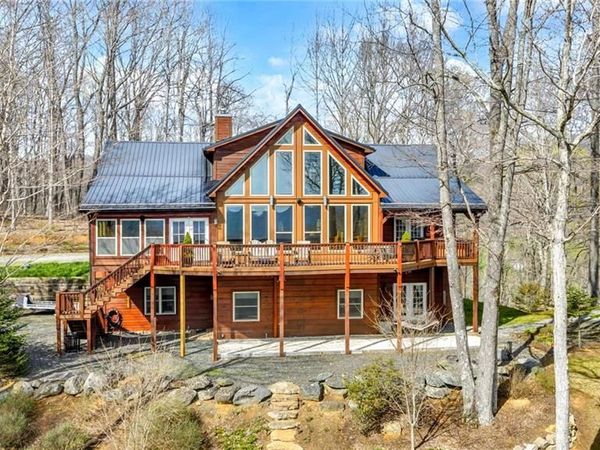 7994 Three Top Road , Todd, NC 28684